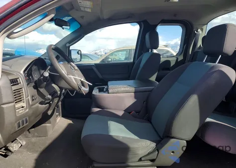 2004 Nissan Titan Xe z USA, uszkodzony, nr VIN 1N6AA06A44N590226